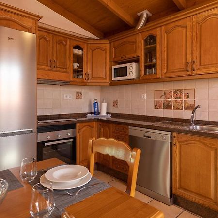 Villa Helen - Heated Pool Wifi Smarttv Barbecue คอร์ราเลโฮ ภายนอก รูปภาพ